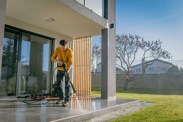 Best Gutter Cleaning  in Hampton Bays, NY